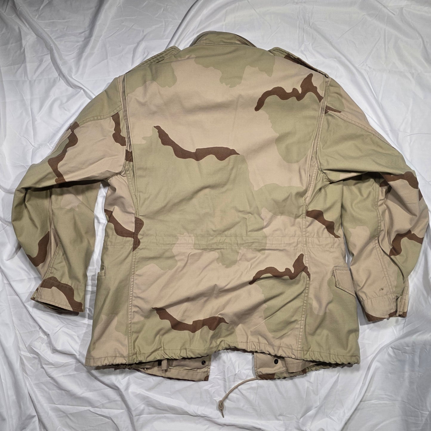 M65 Field Jacket (DCU Tri-Color Desert)